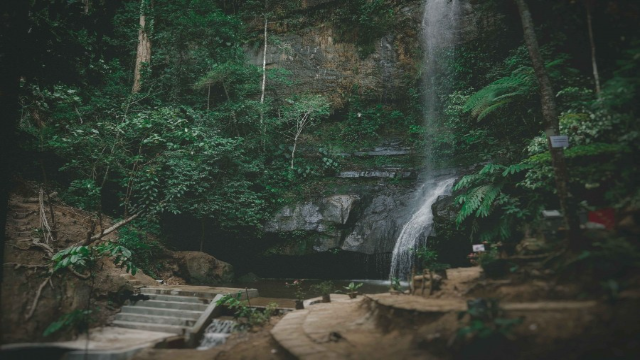 Keindahan Air Terjun Sungai Bikan yang Memikat Hati
